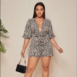 SHEIN Plus Leopard Print Plunging Self-Tie Romper